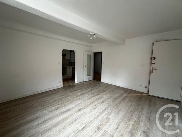 Appartement F1 &agrave; louer - 1 pi&egrave;ce - 34,62 m2 - Corbeil Essonnes - 91 - ILE-DE-FRANCE
