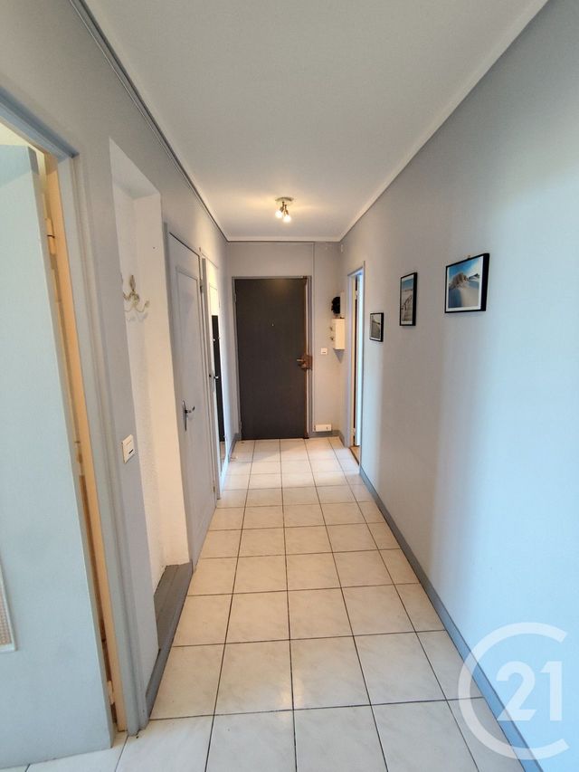 Appartement F3 &agrave; louer - 3 pi&egrave;ces - 64,63 m2 - Corbeil Essonnes - 91 - ILE-DE-FRANCE