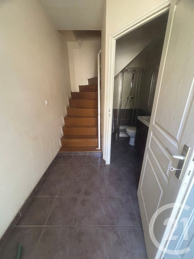 Appartement F1 &agrave; louer - 1 pi&egrave;ce - 26,97 m2 - Corbeil Essonnes - 91 - ILE-DE-FRANCE