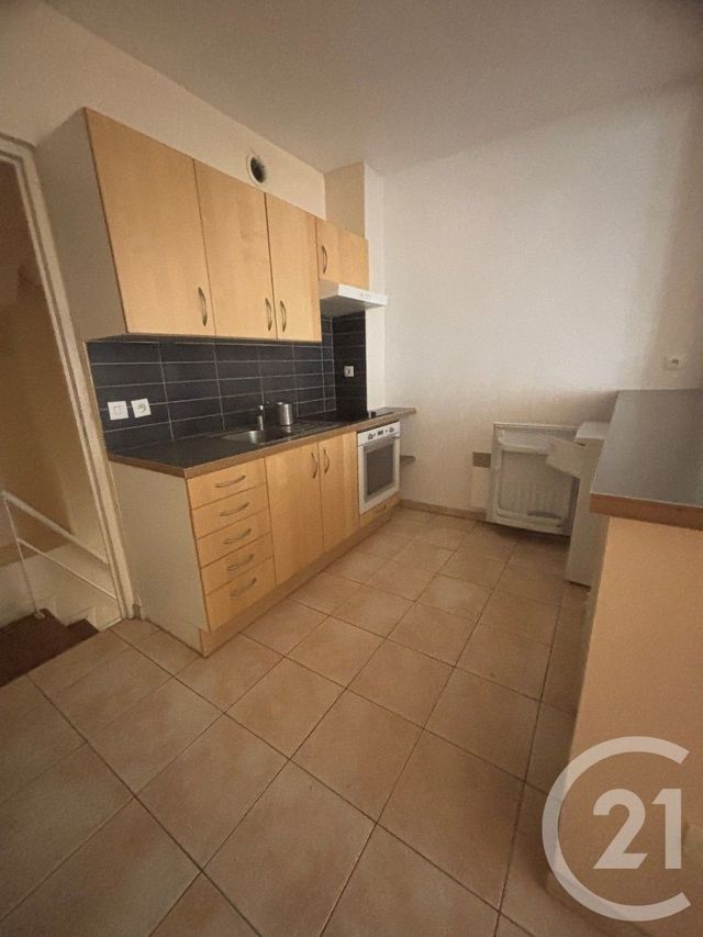 Appartement F1 &agrave; louer - 1 pi&egrave;ce - 26,97 m2 - Corbeil Essonnes - 91 - ILE-DE-FRANCE