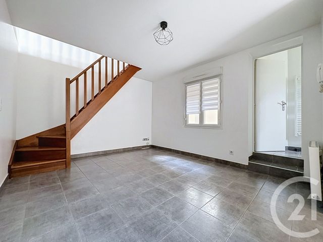 Appartement 2 pièces 42 m² · à Corbeil-Essonnes · 41,6 m² · 850 €/mois
