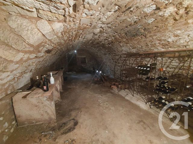 Maison à vendre - 7 pièces - 182 m2 - Etais La Sauvin - 89 - BOURGOGNE