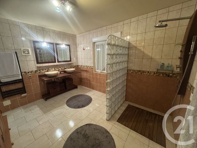 Maison à vendre - 7 pièces - 219 m2 - Etais La Sauvin - 89 - BOURGOGNE