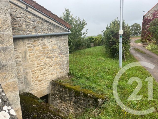 Maison &agrave; vendre - 3 pi&egrave;ces - 82,93 m2 - Druyes Les Belles Fontaines - 89 - BOURGOGNE