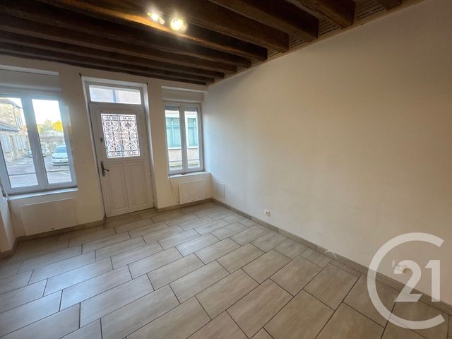 Maison &agrave; louer - 3 pi&egrave;ces - 76 m2 - Clamecy - 58 - BOURGOGNE