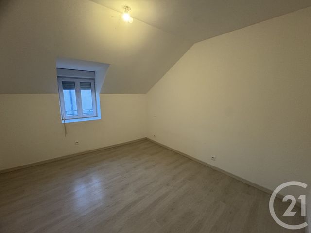 Maison &agrave; louer - 3 pi&egrave;ces - 76 m2 - Clamecy - 58 - BOURGOGNE