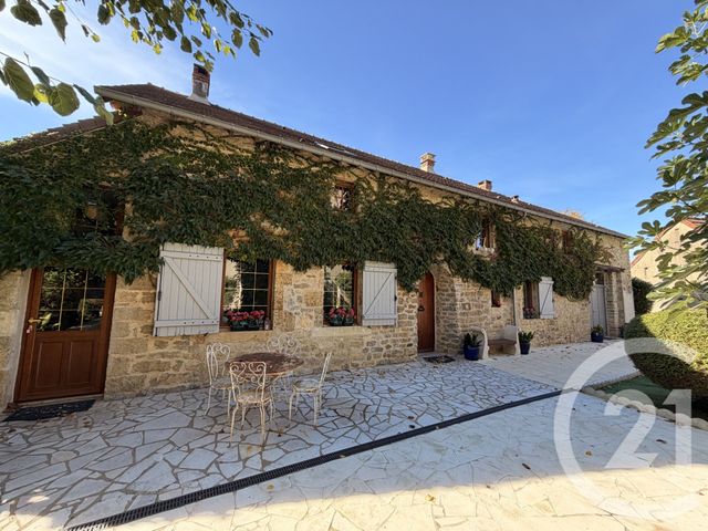 Maison 13 pièces 328 m² · à Bazoches · 328 m² · 299 000 €