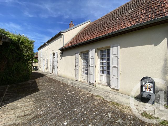 Maison &agrave; vendre - 8 pi&egrave;ces - 279 m2 - Bannay - 18 - CENTRE