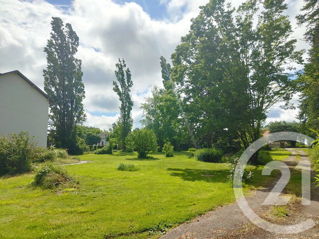 Maison &agrave; vendre - 7 pi&egrave;ces - 214,50 m2 - La Chapelle Montlinard - 18 - CENTRE