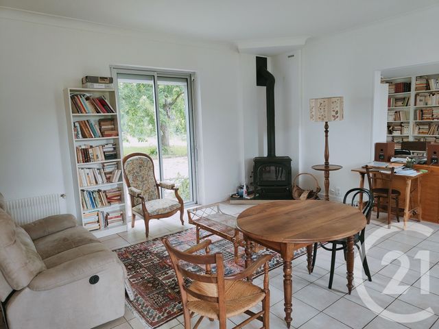 Maison &agrave; vendre - 7 pi&egrave;ces - 214,50 m2 - La Chapelle Montlinard - 18 - CENTRE