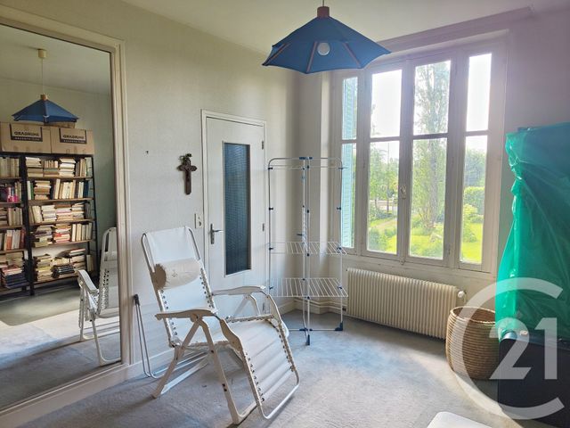Maison &agrave; vendre - 7 pi&egrave;ces - 214,50 m2 - La Chapelle Montlinard - 18 - CENTRE