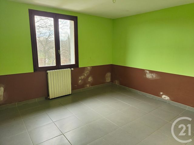 Maison à vendre - 7 pièces - 182 m2 - Feux - 18 - CENTRE