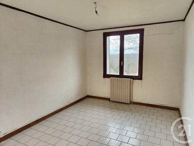 Maison à vendre - 7 pièces - 182 m2 - Feux - 18 - CENTRE