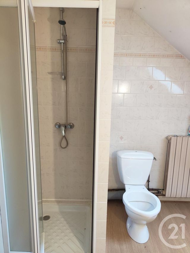 Maison à vendre - 7 pièces - 182 m2 - Feux - 18 - CENTRE