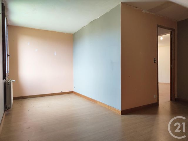 Maison à vendre - 7 pièces - 182 m2 - Feux - 18 - CENTRE