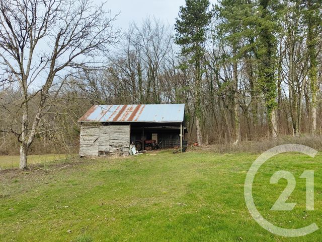 Maison à vendre - 7 pièces - 182 m2 - Feux - 18 - CENTRE