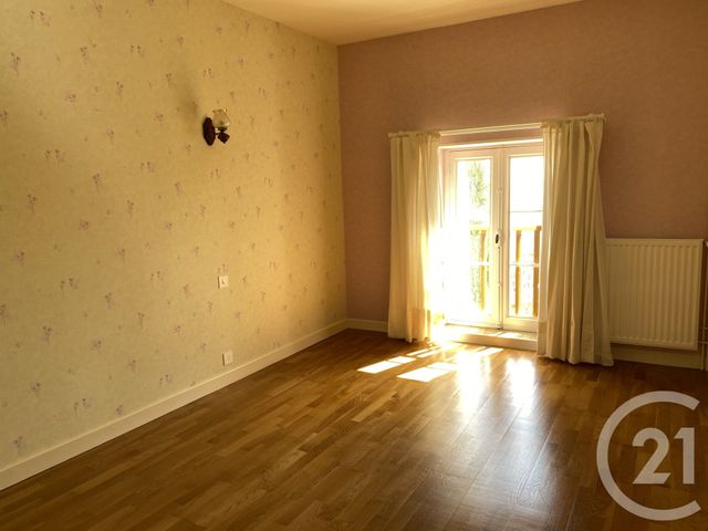 Maison à vendre - 9 pièces - 182 m2 - Sury En Vaux - 18 - CENTRE