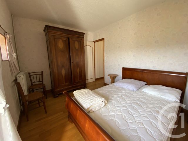 Maison &agrave; vendre - 9 pi&egrave;ces - 182 m2 - Sury En Vaux - 18 - CENTRE