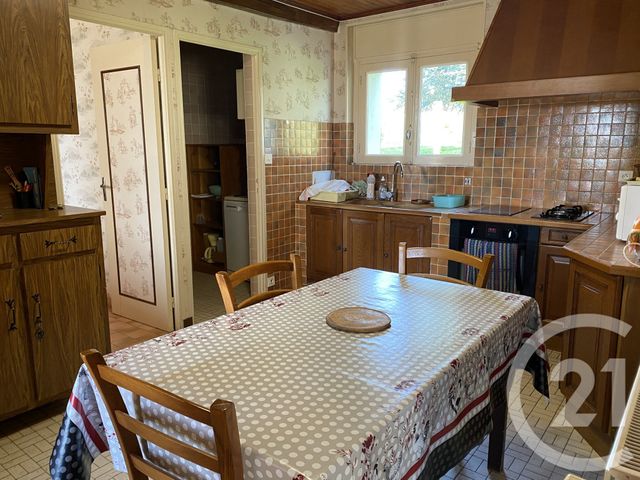 Maison &agrave; vendre - 9 pi&egrave;ces - 182 m2 - Sury En Vaux - 18 - CENTRE