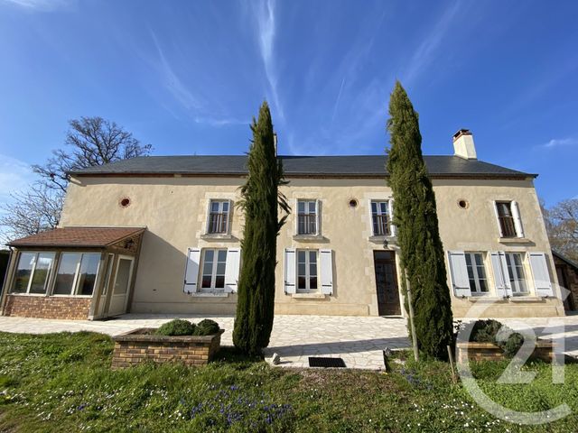 Maison &agrave; vendre - 9 pi&egrave;ces - 182 m2 - Sury En Vaux - 18 - CENTRE