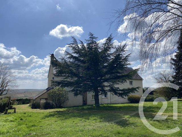 Maison à vendre - 9 pièces - 182 m2 - Sury En Vaux - 18 - CENTRE