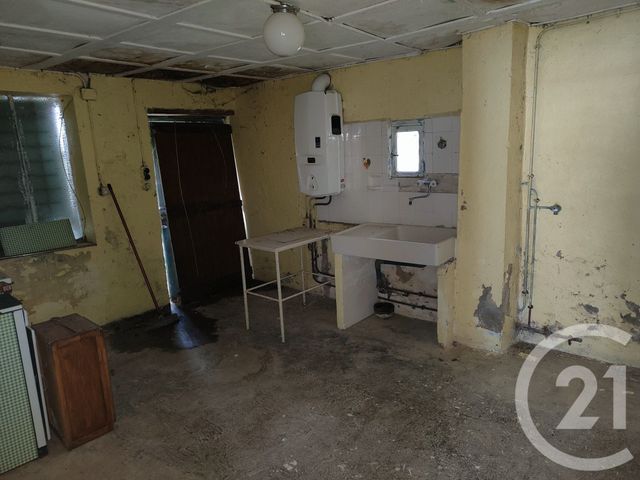 Maison à vendre - 3 pièces - 79 m2 - St Bouize - 18 - CENTRE