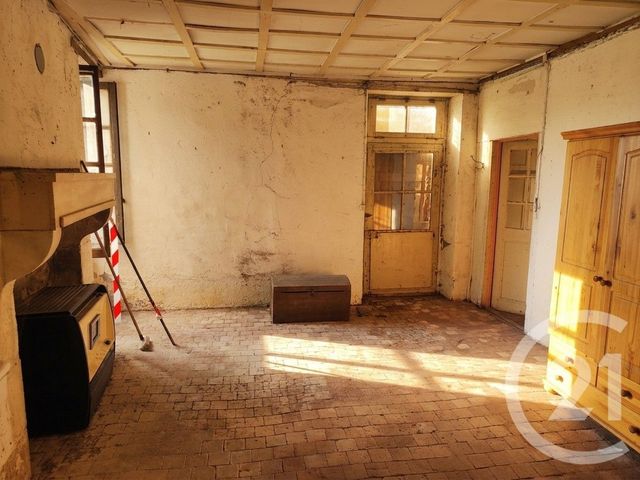 Maison &agrave; vendre - 3 pi&egrave;ces - 79 m2 - St Bouize - 18 - CENTRE