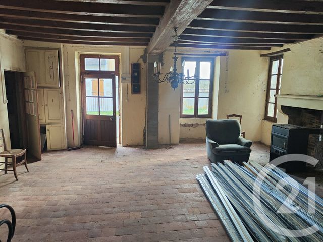 Maison à vendre - 3 pièces - 79 m2 - St Bouize - 18 - CENTRE
