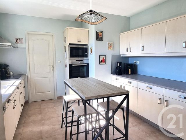 Maison à vendre - 5 pièces - 100 m2 - Veaugues - 18 - CENTRE