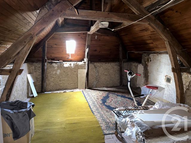 Maison à vendre - 5 pièces - 103 m2 - Sury Es Bois - 18 - CENTRE