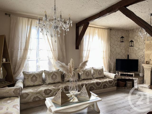 Maison à vendre - 6 pièces - 180,20 m2 - Sury Es Bois - 18 - CENTRE