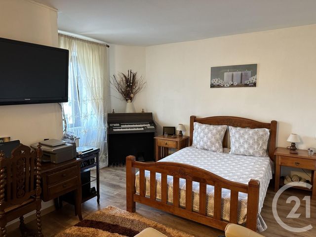 Maison à vendre - 6 pièces - 180,20 m2 - Sury Es Bois - 18 - CENTRE