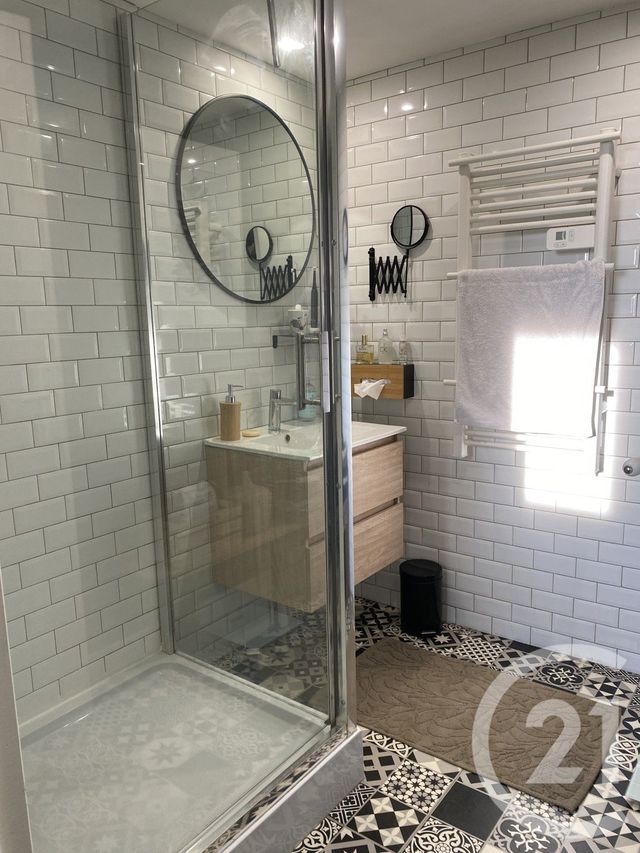 Maison &agrave; vendre - 2 pi&egrave;ces - 57 m2 - Sens Beaujeu - 18 - CENTRE