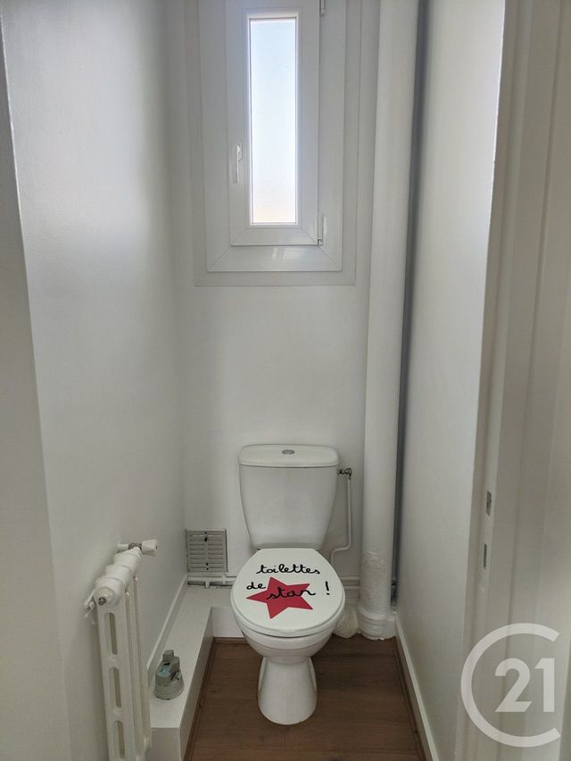 Appartement T3 à vendre - 4 pièces - 60 m2 - Cosne Cours Sur Loire - 58 - BOURGOGNE