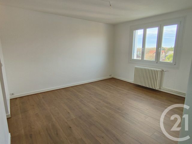 Appartement T3 à vendre - 4 pièces - 60 m2 - Cosne Cours Sur Loire - 58 - BOURGOGNE