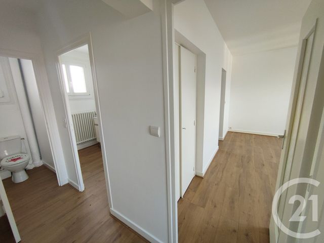 Appartement T3 à vendre - 4 pièces - 60 m2 - Cosne Cours Sur Loire - 58 - BOURGOGNE