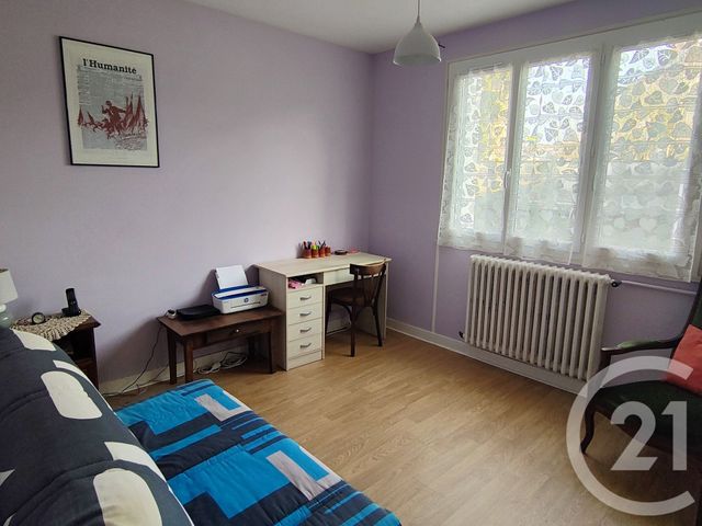 Appartement T3 à vendre - 4 pièces - 60 m2 - Cosne Cours Sur Loire - 58 - BOURGOGNE