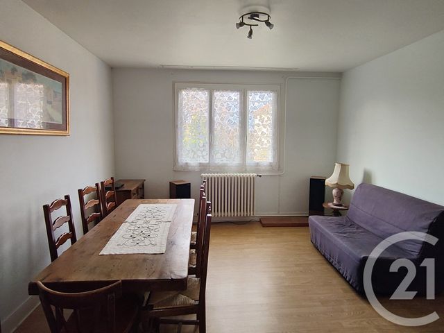 Appartement T3 à vendre - 4 pièces - 60 m2 - Cosne Cours Sur Loire - 58 - BOURGOGNE