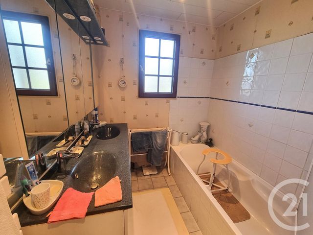 Maison &agrave; vendre - 6 pi&egrave;ces - 127 m2 - St Satur - 18 - CENTRE