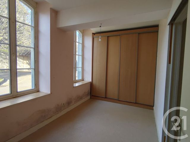 Appartement F2 &agrave; vendre - 4 pi&egrave;ces - 82 m2 - Cosne Cours Sur Loire - 58 - BOURGOGNE