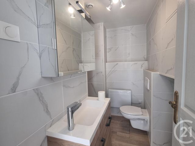 Maison &agrave; vendre - 6 pi&egrave;ces - 153 m2 - Jalognes - 18 - CENTRE