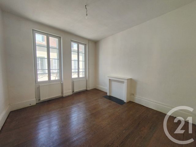 Appartement T4 &agrave; vendre - 5 pi&egrave;ces - 82,50 m2 - Cosne Cours Sur Loire - 58 - BOURGOGNE
