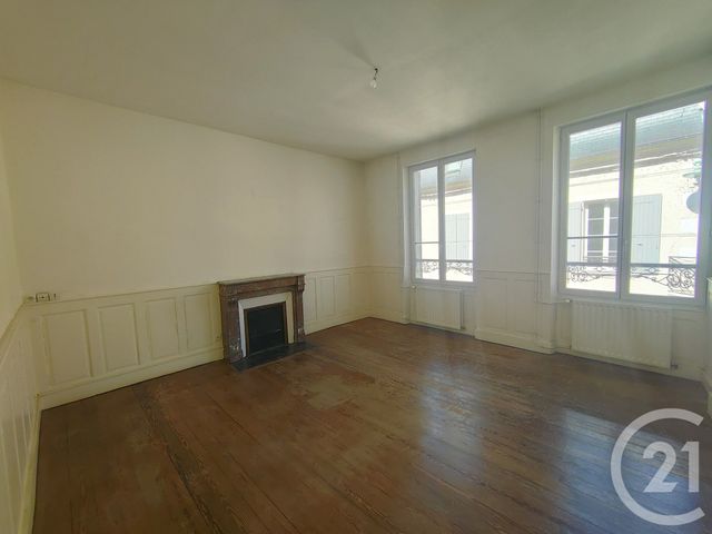 Appartement T4 &agrave; vendre - 5 pi&egrave;ces - 82,50 m2 - Cosne Cours Sur Loire - 58 - BOURGOGNE