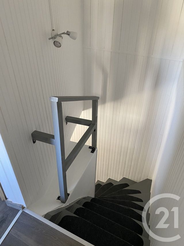 Maison &agrave; vendre - 4 pi&egrave;ces - 80 m2 - Sens Beaujeu - 18 - CENTRE