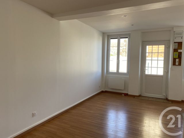 Maison &agrave; vendre - 4 pi&egrave;ces - 80 m2 - Sens Beaujeu - 18 - CENTRE