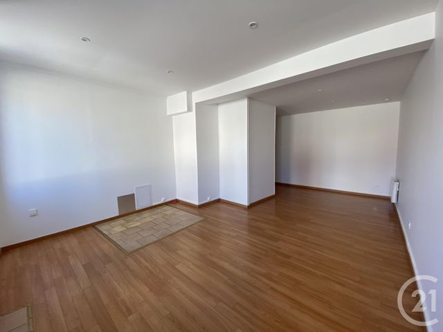 Maison &agrave; vendre - 4 pi&egrave;ces - 80 m2 - Sens Beaujeu - 18 - CENTRE