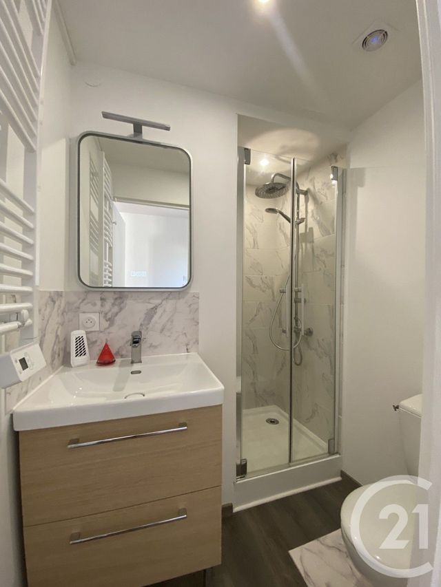 Maison &agrave; vendre - 4 pi&egrave;ces - 80 m2 - Sens Beaujeu - 18 - CENTRE