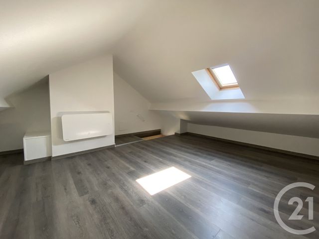 Maison &agrave; vendre - 4 pi&egrave;ces - 80 m2 - Sens Beaujeu - 18 - CENTRE