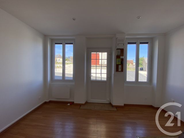 Maison &agrave; vendre - 4 pi&egrave;ces - 80 m2 - Sens Beaujeu - 18 - CENTRE