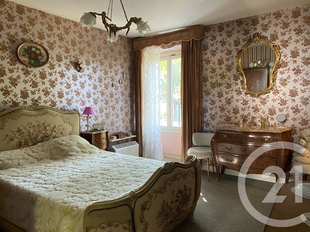 Maison &agrave; vendre - 4 pi&egrave;ces - 105 m2 - Sury En Vaux - 18 - CENTRE